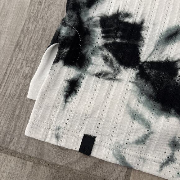 Lululemon Train to Be Tank Shibori Black Coal Tie Dye Seamless Sz 8 Pullover - Picture 9 of 9